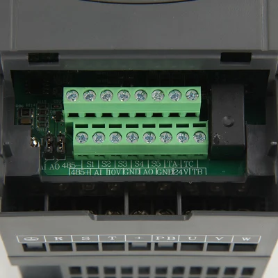Inverter di frequenza Delta equivalente a valore aggiunto per denaro 1HP Small Size