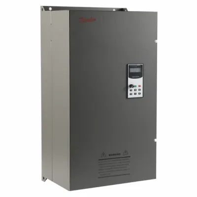 Tipo di potenza a tripla uscita, 200 kw, ingresso trifase 380 V per impieghi pesanti Convertitore di frequenza elettronico VFD da 60 Hz a 50 Hz