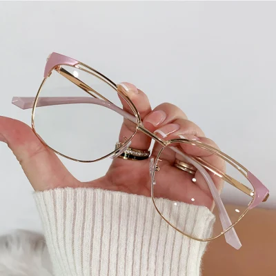 Trendy Fashion New Unisex Photochromic Personality Color Change Cat Anti-Blue Light Wholesale Metal Glasses Men Women Eyewear