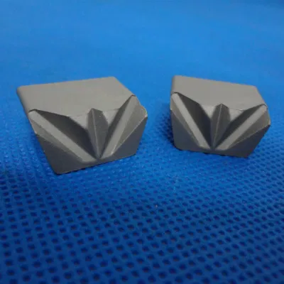  Stampo con estremità a fiore saldata in carburo di tungsteno