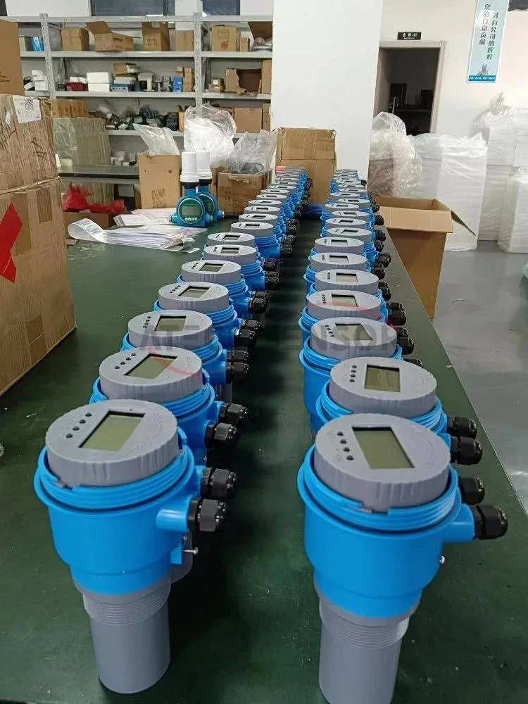 CE Marked 15 M Water Level Sensor Ultrasonic Level Transmitter with Display