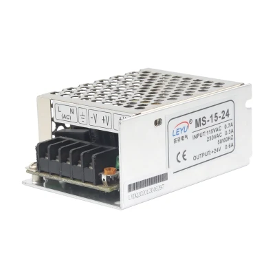  110/220V a 5VDC 15W Mini Controlador de LED de tensión constante con CE