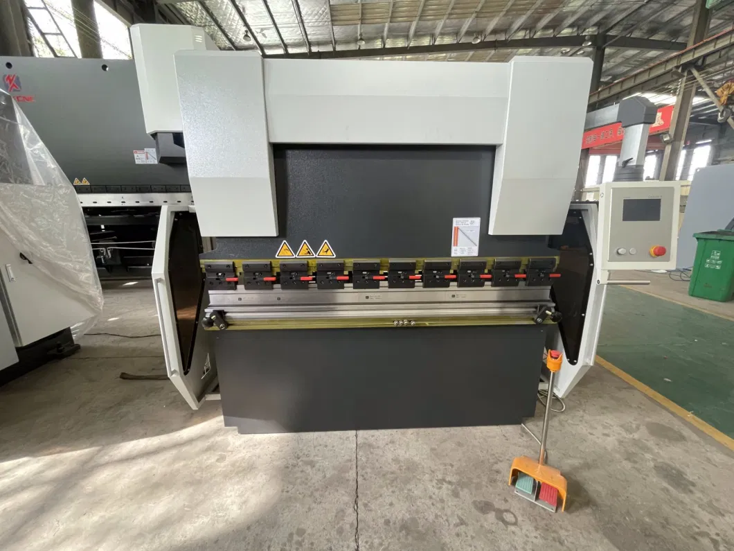 CNC Bending Machine / CNC Hydraulic Press Brake/ CNC Sheet Metal Machine (WE67K-1000T/8000)