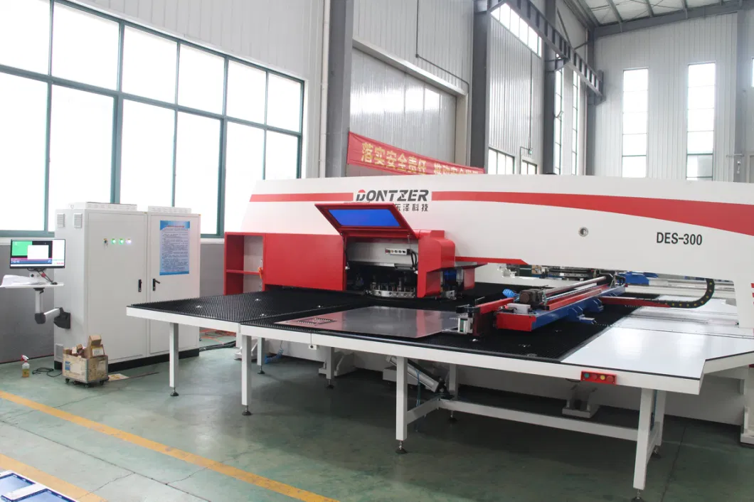 Auto-Loading 49*98 Inches Galvanized Steel Plate Panel Perforating Machine Tool, CNC Servo Turret Pressing Punch Punching