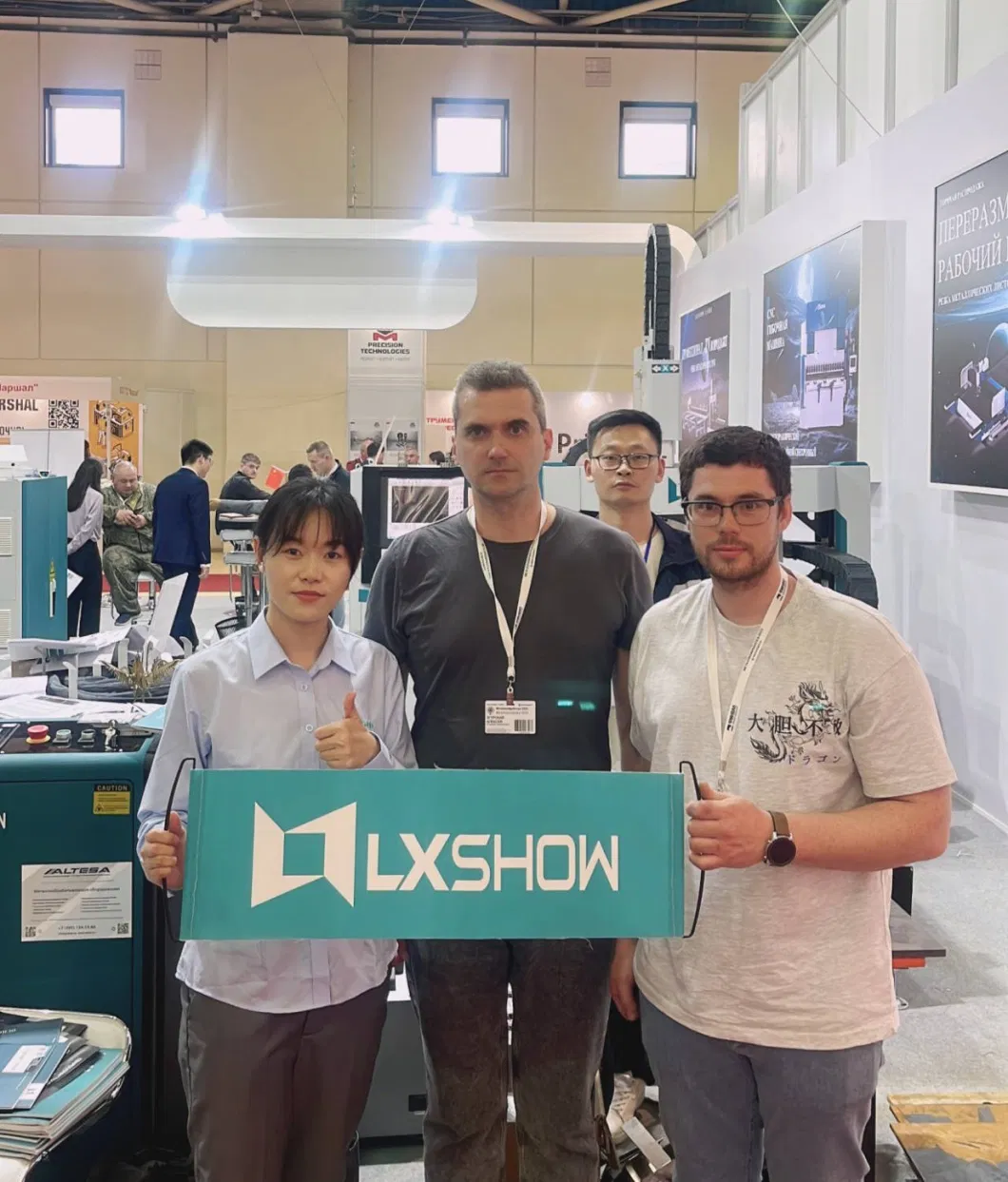 Top Jinan Lxshow CNC Wholesale Fiber Laser Cutter for Alloy Aluminum Stainless Steel