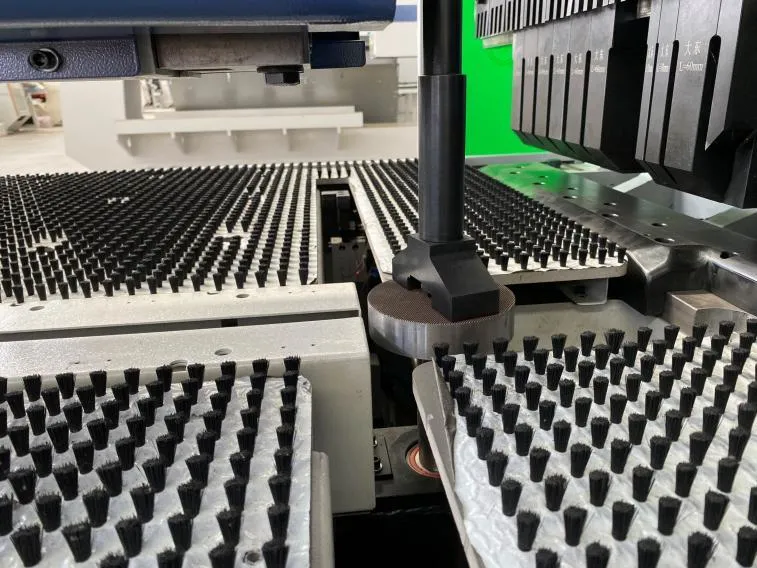 China Fully Automatic CNC Panel Bender Sheet Metal