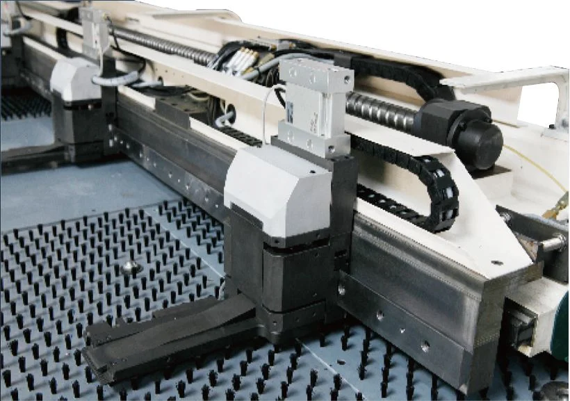 Accurl 80m/Min Max. Traversing Speed CNC Punch Press Machine