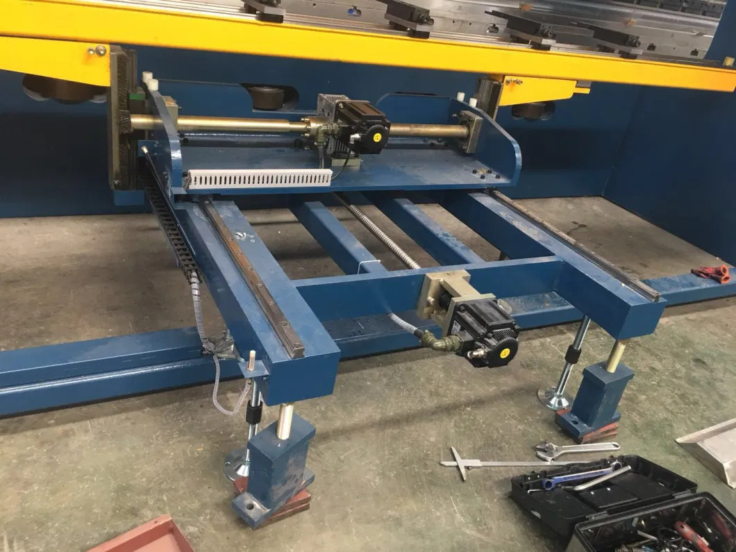 Factory Approved Metal Sheet Bending Machine 300t/4000mm Hydraulic Press Brake Equipment