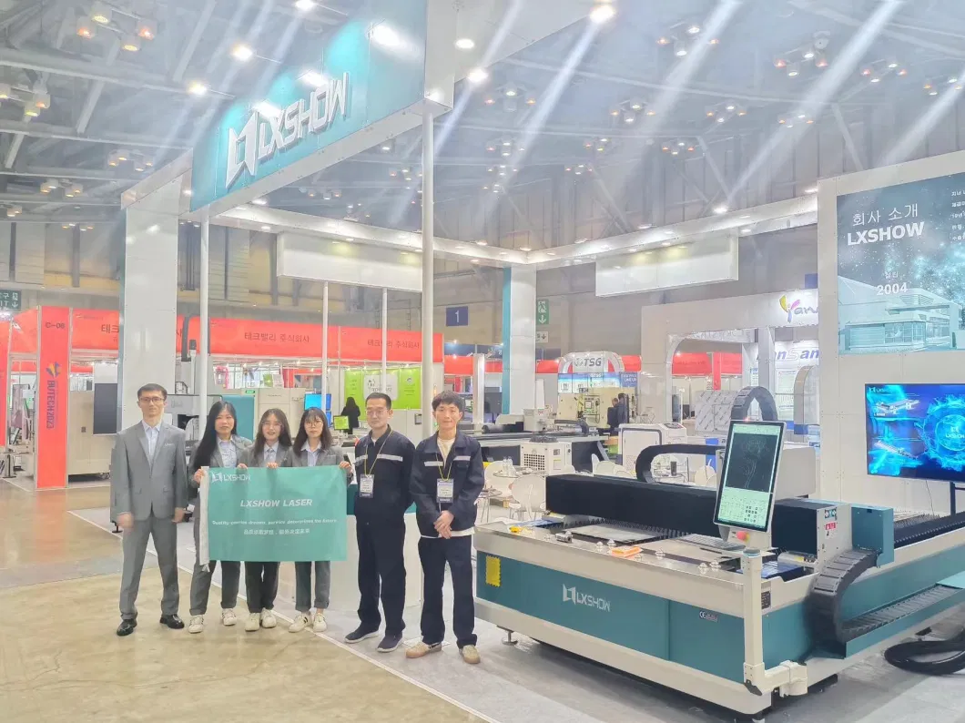 Lxshow Affordable 1kw 2kw 3kw 4kw Automatic Loading and Unloading Fiber Laser Cutting Machine / CNC Pipe Laser Cutting Machine