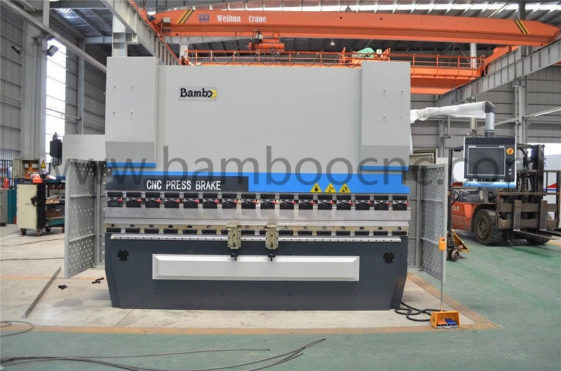 We67K 160t 3200 mm CNC Press Brake with Crowning Automatic Compensation