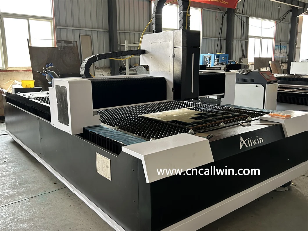 1000W/1500W/3000W CNC Fiber Laser Cutting Machine Single Working Table for Sheet Metal Processing