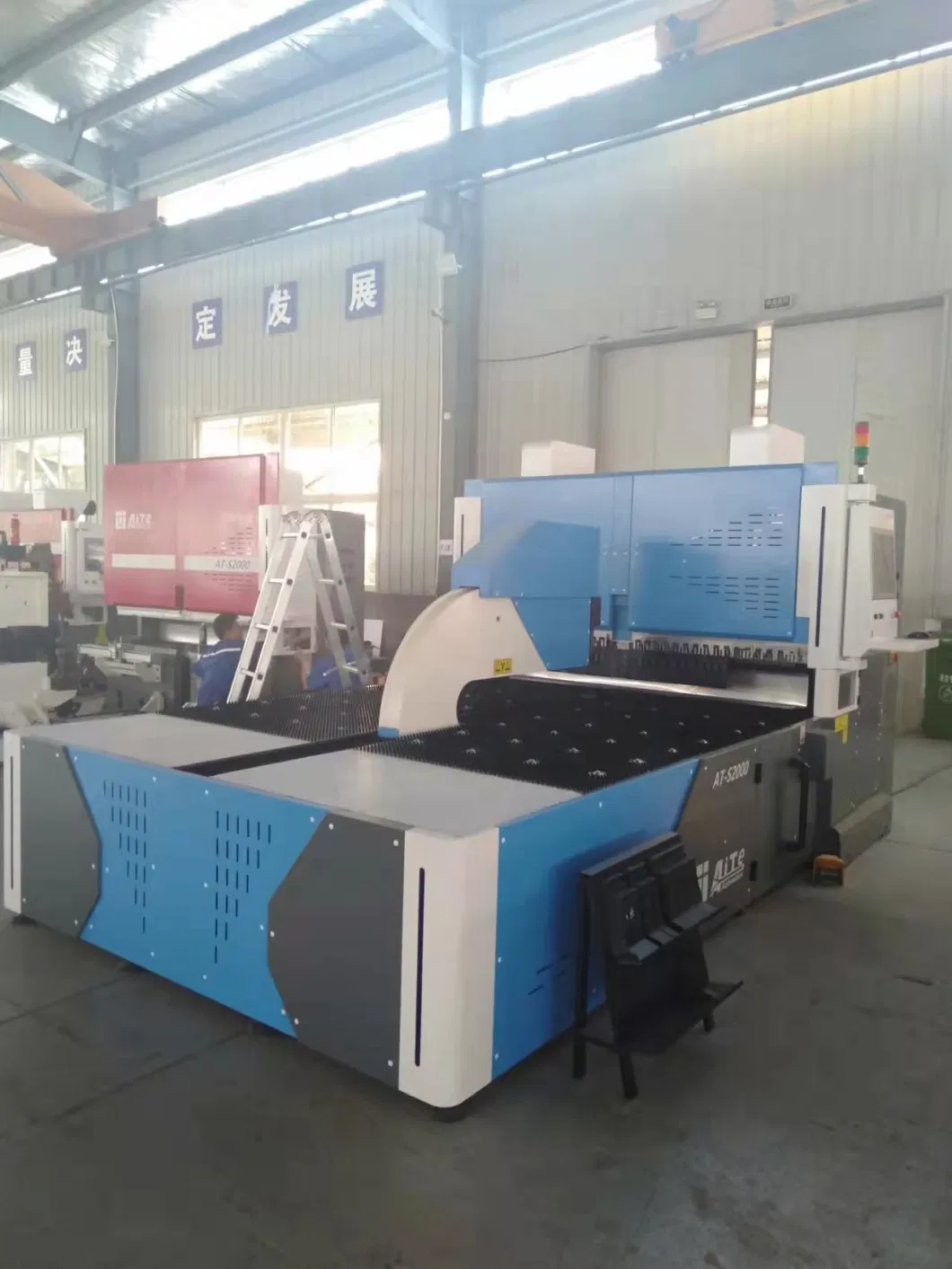 1400 mm Automatic Panel Bender for 1.5mm Carbon Steel