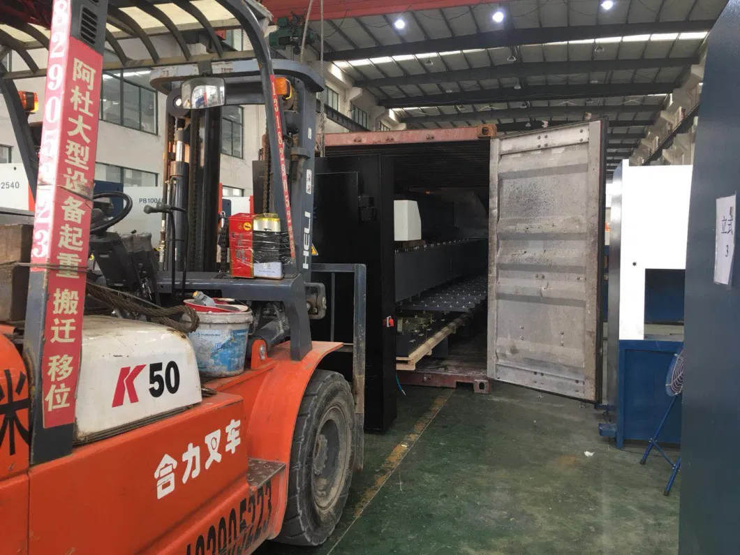 Factory Approved Metal Sheet Bending Machine 300t/4000mm Hydraulic Press Brake Equipment