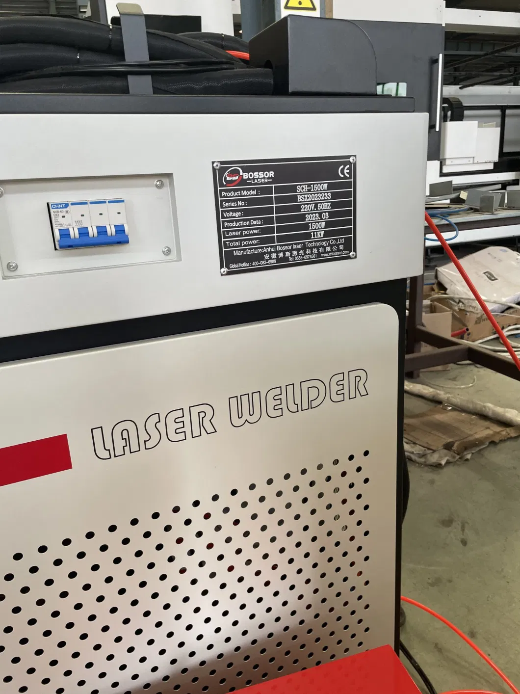 Portable Metal Laser Welders Handheld CNC Fiber Laser Welding Machine 1000W for Sale