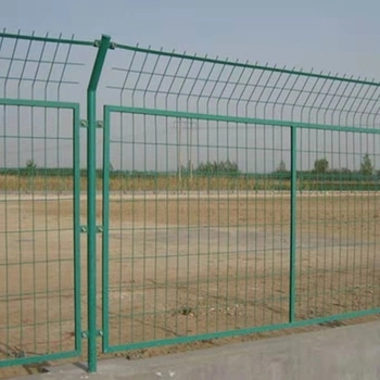 Hot Galvanized Steel Metal Garden Fence PVC Coated Green 3D V Triangle Bending Curved Welded Wire Mesh Triangle Fence Panel