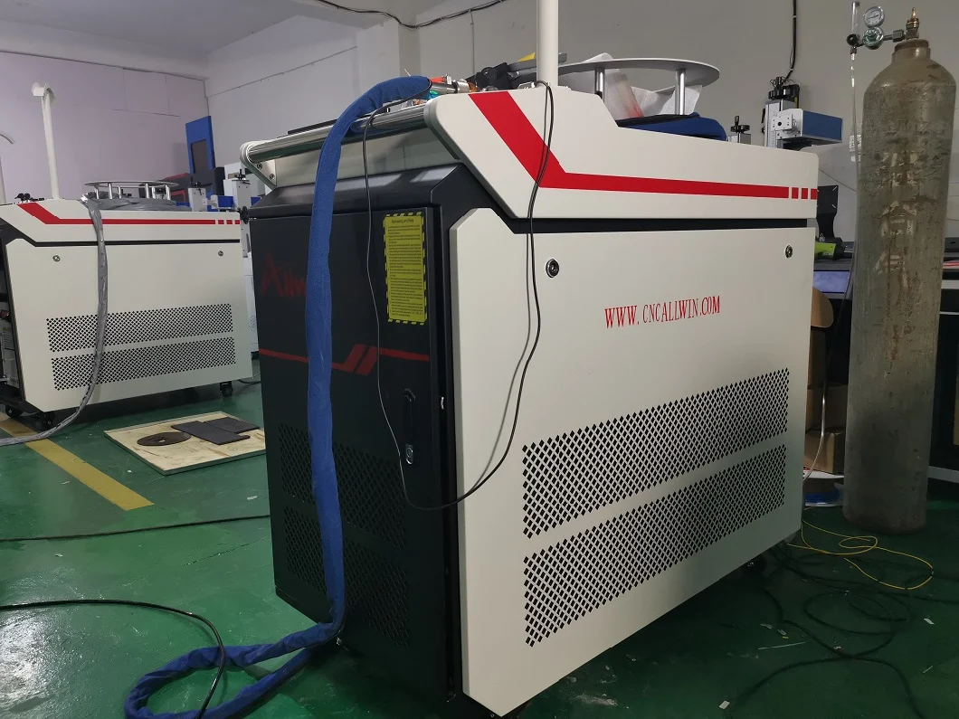 Good Price Laser Cleaning Machine Removing Rusty/Paint Coated Remove Machine with 200cm Beam Wideth