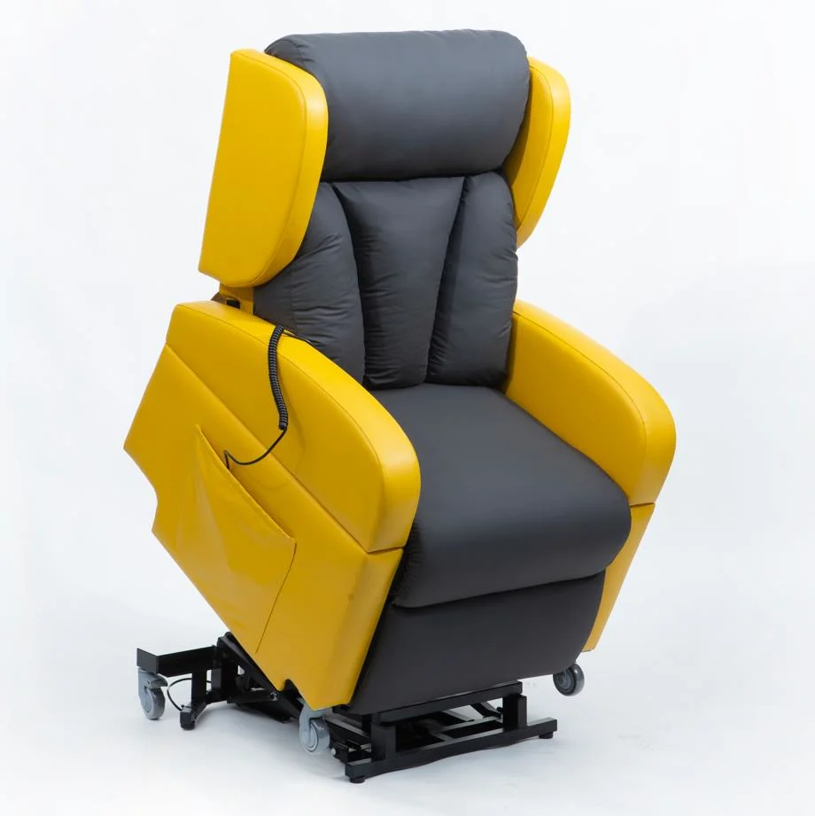 Hot Sale High Quality Leather Cover Recliner Massage Chair Living Room Furniture with Heated Function