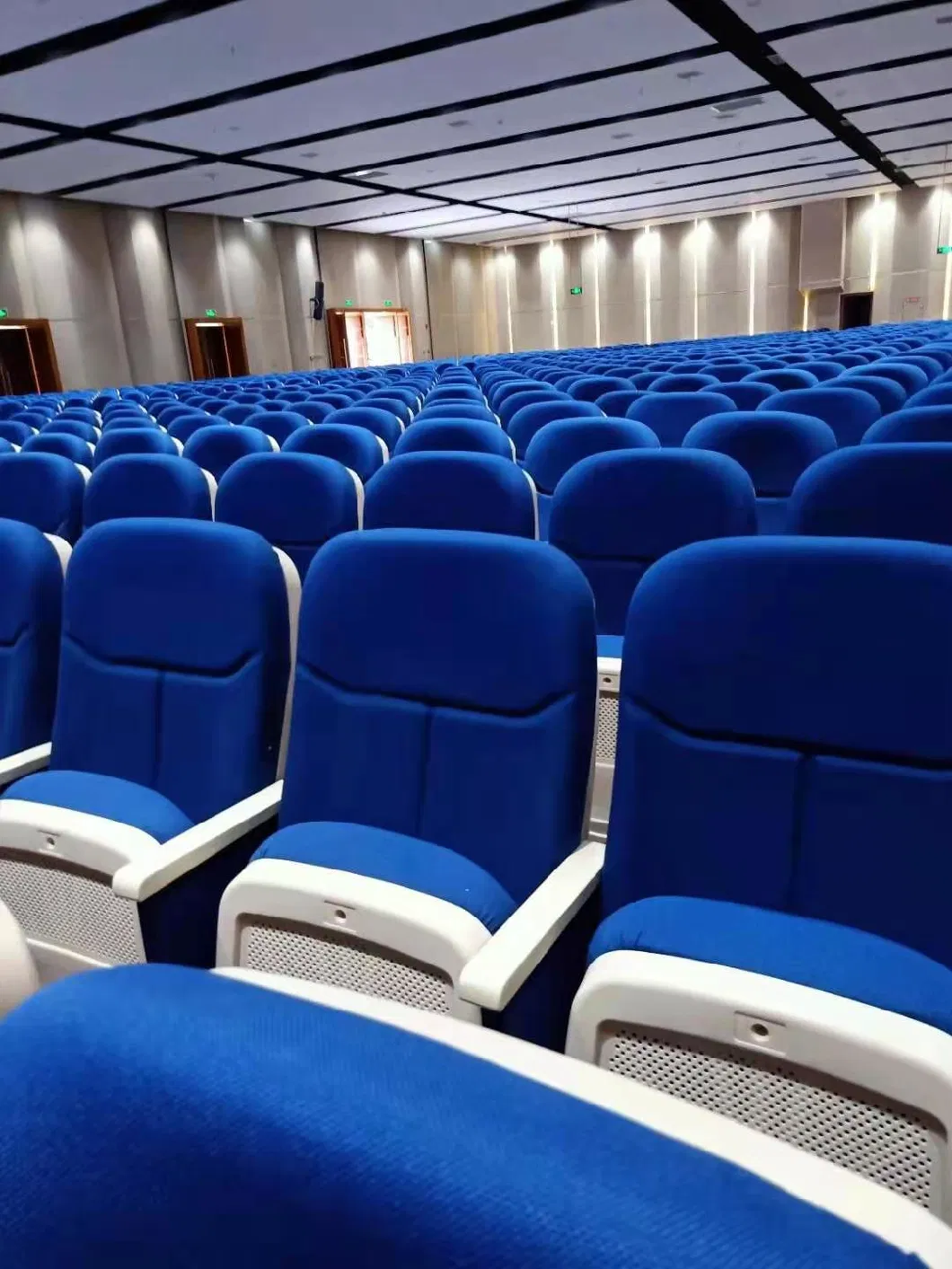 Jy-615s Room Modern Cover Fabric with Writing Tablet Folding Theater Chairs Interlocking Church Chair Theater Seats