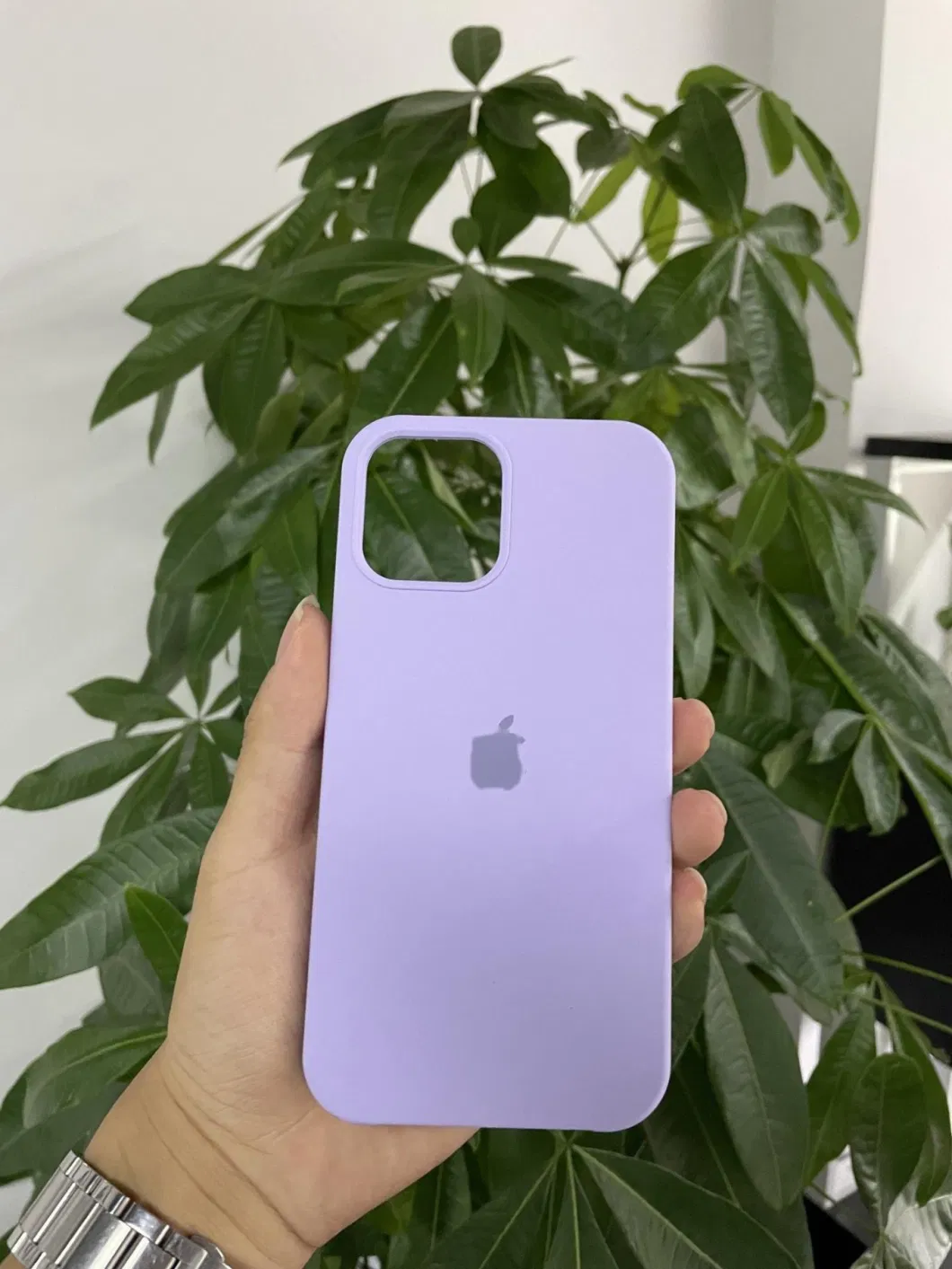 New Wholesale Bulk Factory OEM/ODM Liquid Soft Official Custom Logo Quality Cell Mobile Phone Back Accessories Accessory Silicone Case Cover for iPhone 13 12
