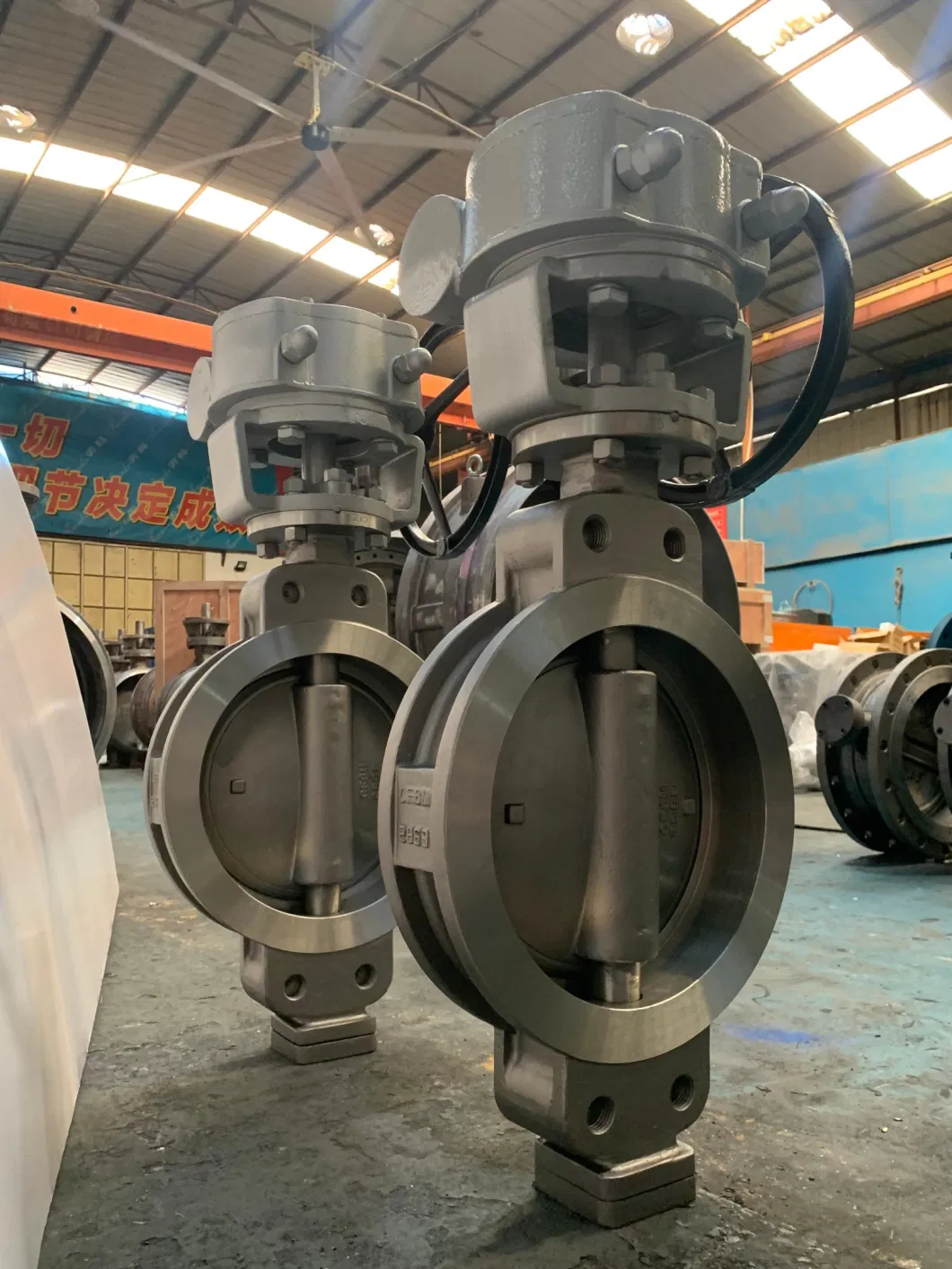 Large Cast Iron Wcb Ggg50 Pneumatic Electrical Motor Operated Double Rubber Sealing Pn10 Cl150 Eccentric Butterfly Valve with Flange End