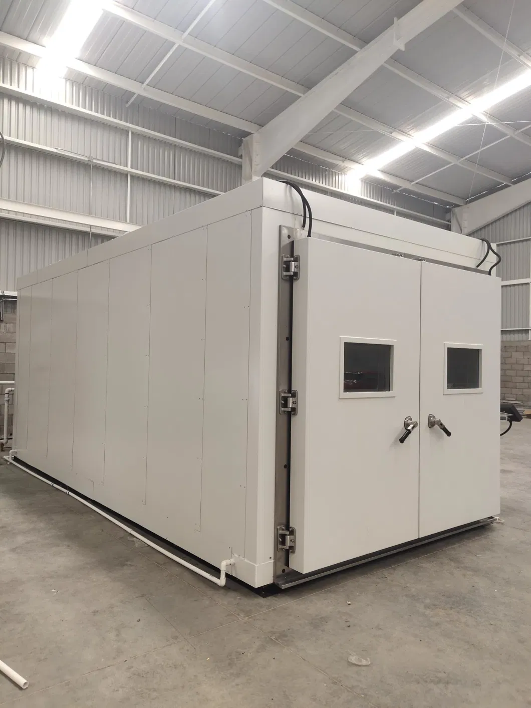 Stability Walk-in Climate Room for Test Automobile
