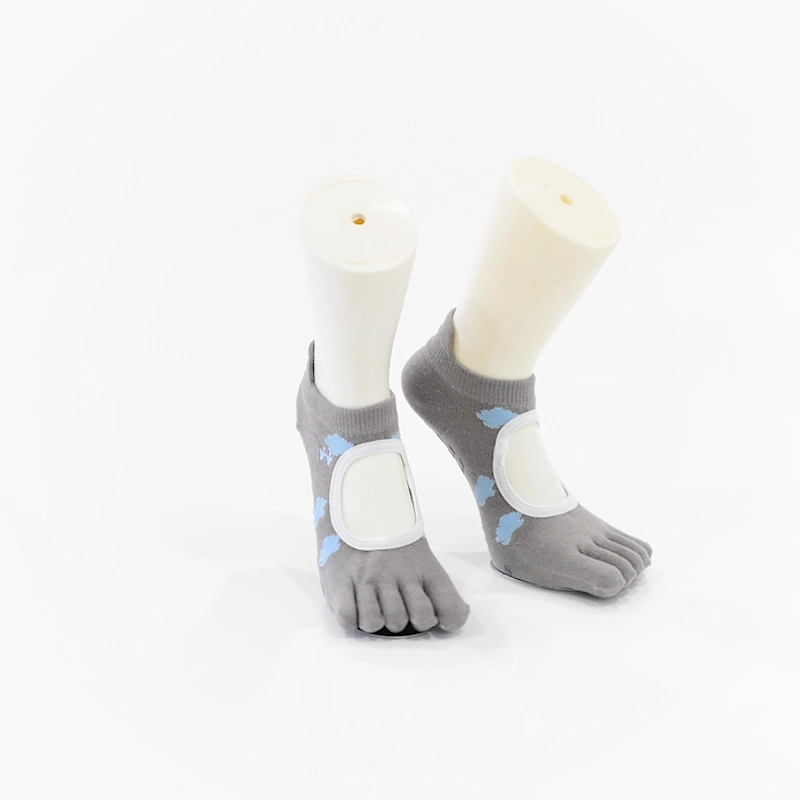 181040sk-Wholesale Sport Fitness Non-Slip Grips Yoga Workout Women Socks