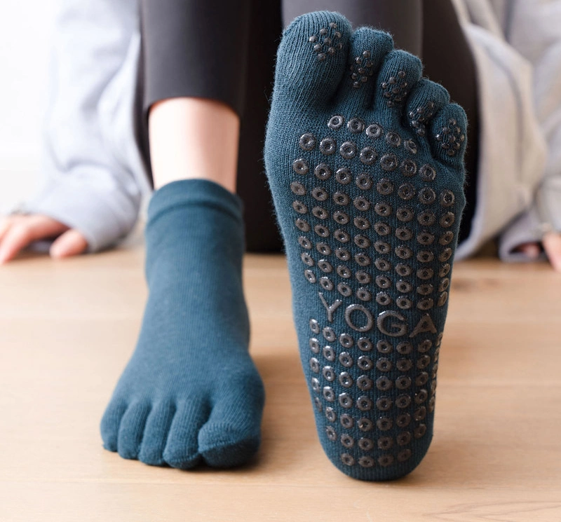 High Quality Logo Non Slip Yoga Wholesale Socks for Women