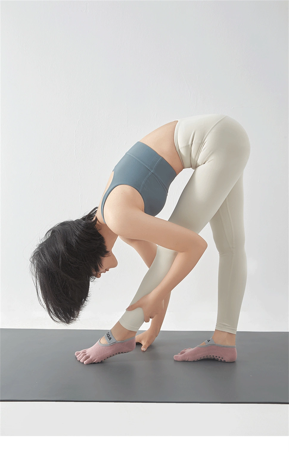 Yoga Socks for Women Non-Slip Grips &amp; Straps, Ideal for Pilates, Pure Barre, Ballet, Dance, Barefoot Workout