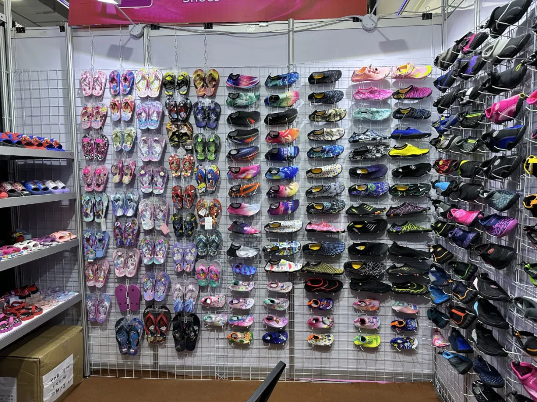 Wholesale OEM Indoor Outdoor Yoga Shoes Socks Diving Socks Fly Weaving Wetsuit Non-Slip Fashion Aqua Shoes Any Color, Logo Can Be Customized