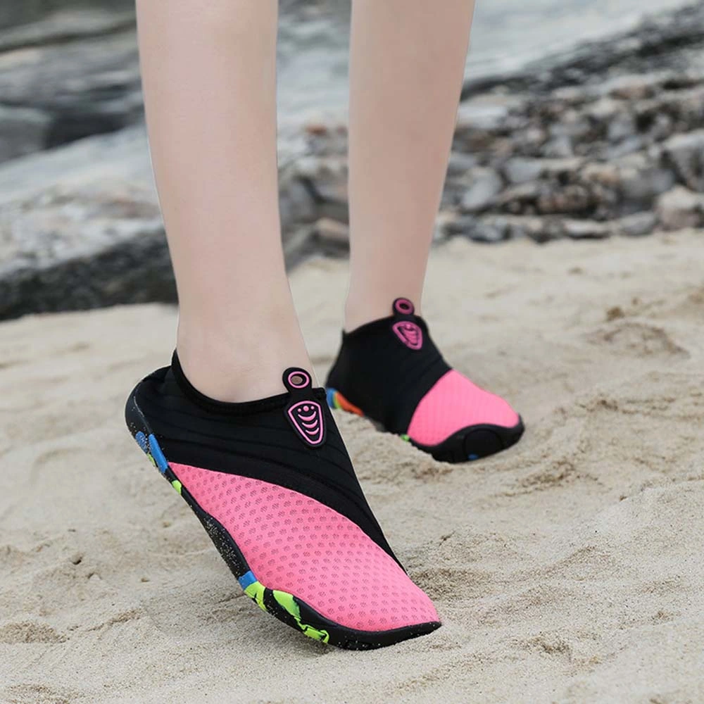 Outdoor Water Shoes Barefoot Quick-Dry Aqua Yoga Socks Slip-on Water Shoes Manufacturer for Men Women