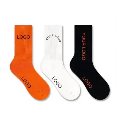 Precio de fábrica al por mayor de calcetines de algodón personalizados con logotipo para hombres, mujeres y niños.