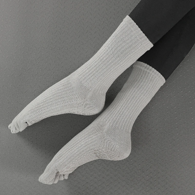Non Slip with Grip Yoga Socks for Home Indoor Yoga Socks