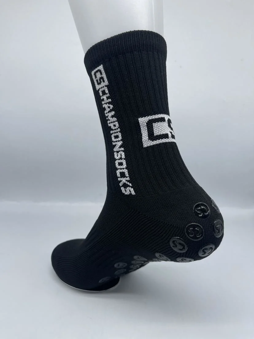 Wholesale Small Order Designer Logo Sport Unisex Men and Women Glue Point Elite Sport Socks Customize Logo Football Non-Slip Grip Crew Cotton Socks