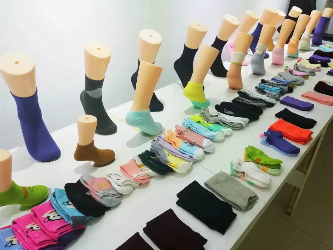 Wholesale Cotton Non Slip Pair Woman Anti-Slip Pilates Yoga Socks Nonslip