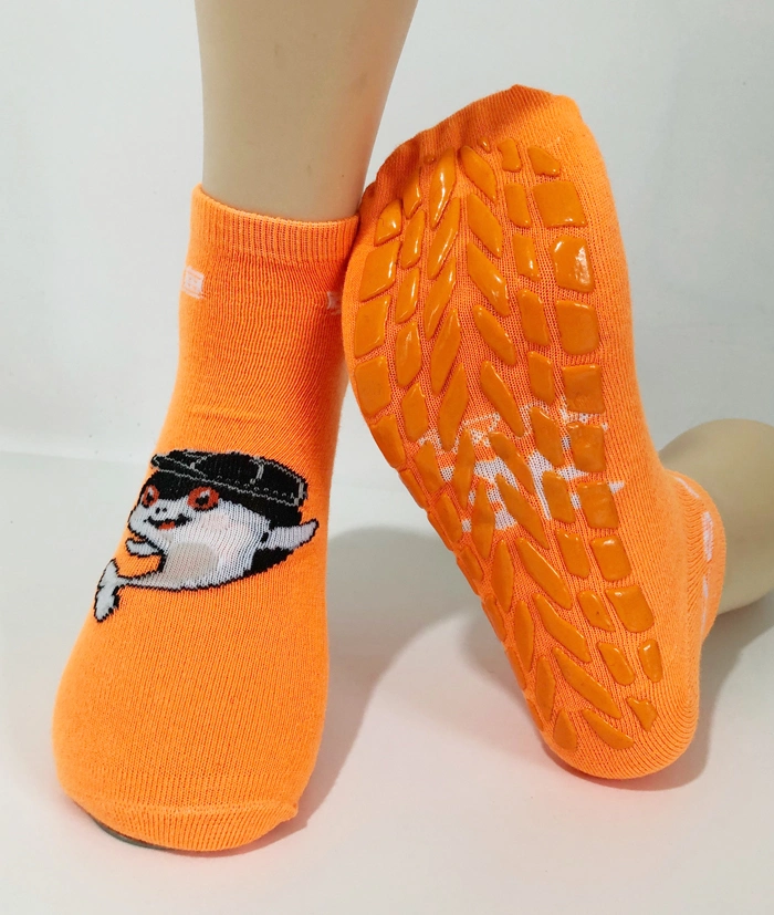 Wholesale Custom Logo Unisex Cotton Yoga Jump Grip Trampoline Anti-Slip Socks