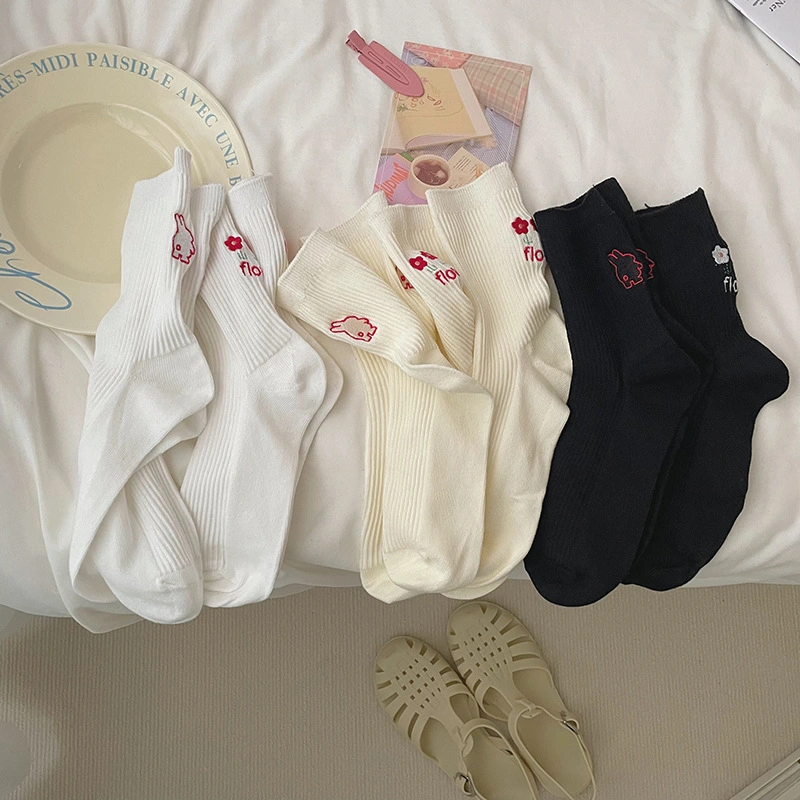 Customized Rabbit Embroidered Socks for Children&prime;s MID Length Socks Instagram Popular Spring and Autumn Cute Personalized Flower Solid Color Sports Socks