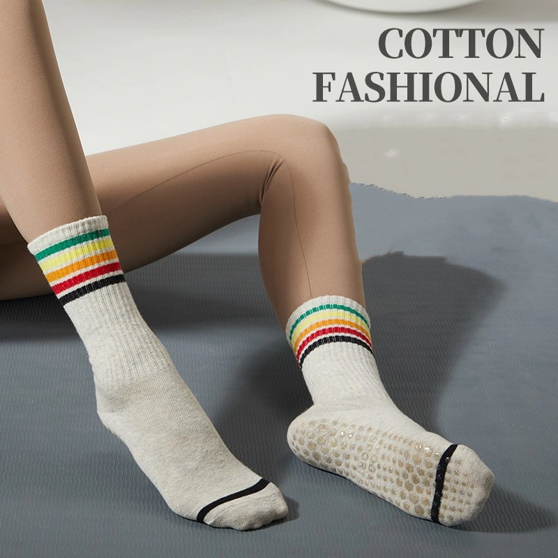 Custom Logo Yoga Sock Hot Sale Women High Quality Striped MID-Barrel Yoga Socks