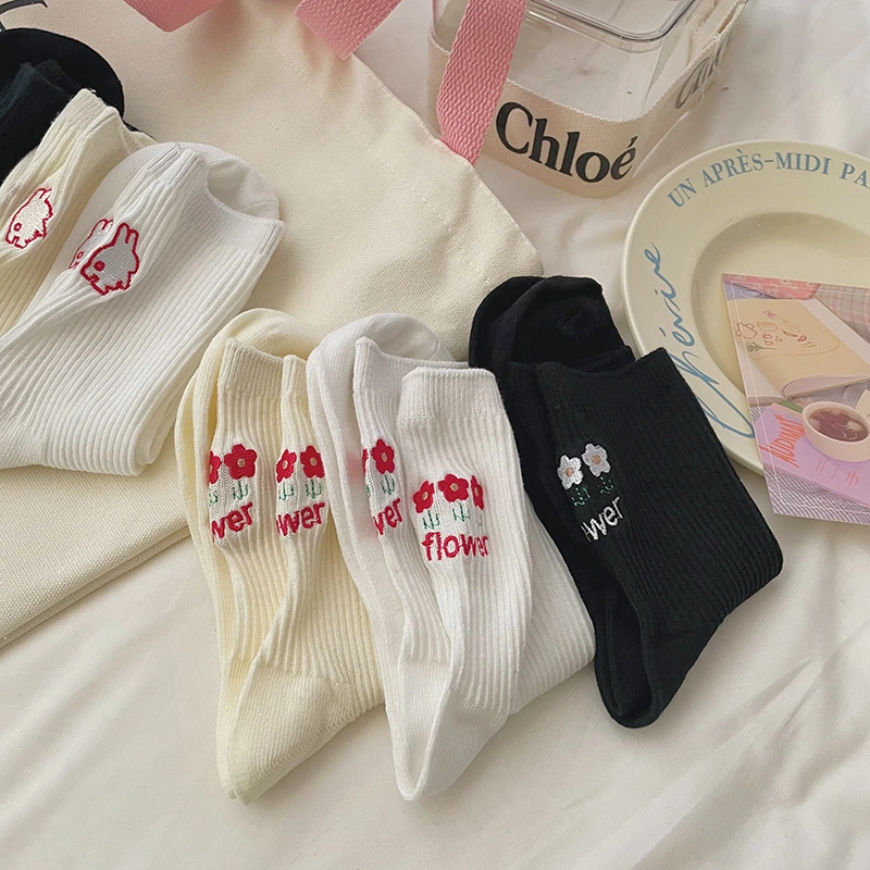 Customized Rabbit Embroidered Socks for Children&prime;s MID Length Socks Instagram Popular Spring and Autumn Cute Personalized Flower Solid Color Sports Socks