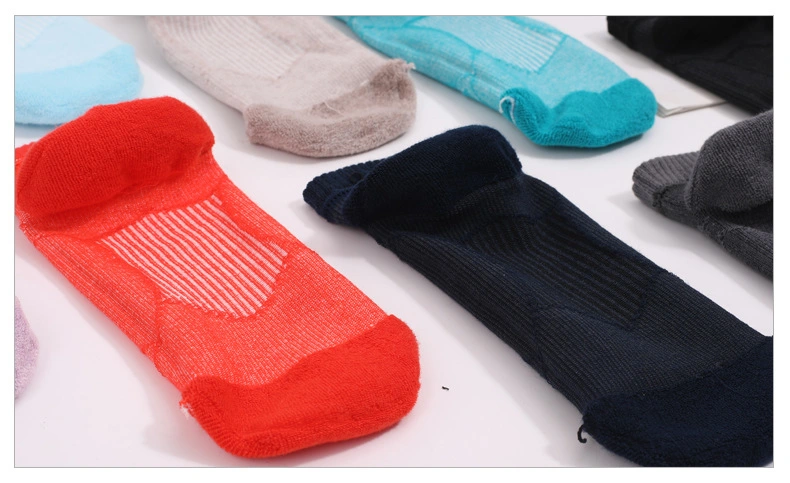 Factory Custom Sport Socks Wholesale Cheaper Short Socks for Man and Women