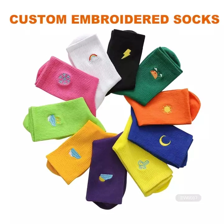 Personalized Knitted Cotton Jacquard Logo Crew Mens Socks Custom Sock Manufacturing Customized Sports Socks for Men