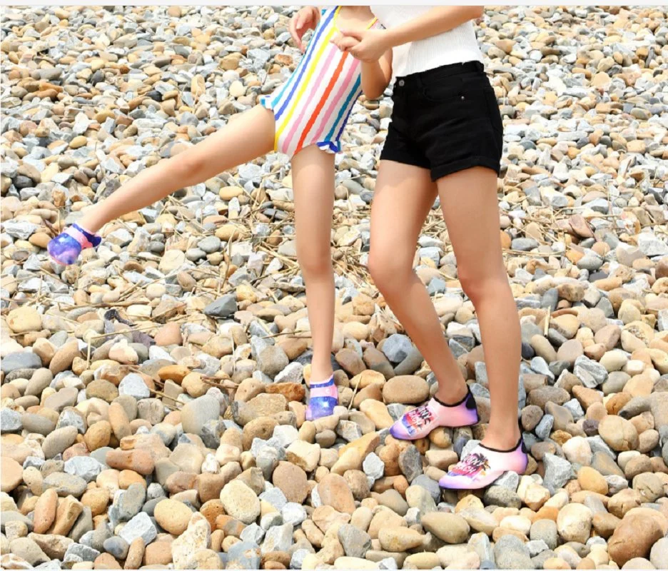 Slip on Water Shoes Barefoot Beach Pool Shoes Quick Dry Aqua Yoga Socks for Surf Swim Water Sport Esg16638