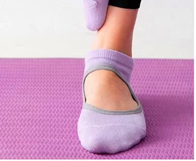 Yoga Anti-Slip for Women with Grips, Non Skid Socks