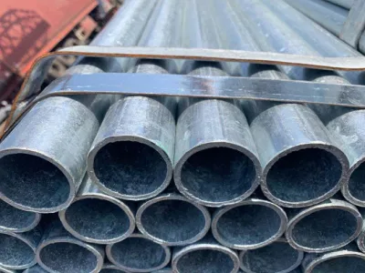 Prezzo di fabbrica Q195/Q235/Q345 rivestimento in zinco caldo ad alta zincatura rotonda in carbonio Lega pre-zincata rotonda/quadrata/rettangolare senza saldatura/ERW tubo in acciaio Galva Gi tubo Galva