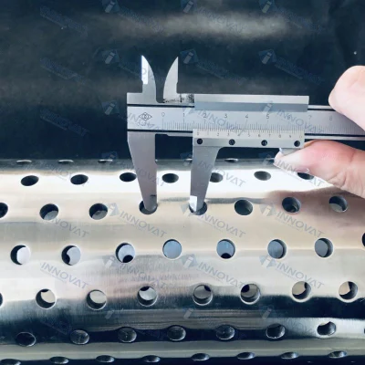 Tubo/tubo perforato per impianto di scarico automobilistico/tubo perforato/filtro a rete per tubi perforati