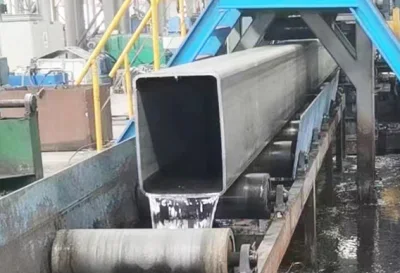 Tubi rettangolari sagomati con codifica ERW in acciaio Sch40, tubi zincati Tubi rettangolari laminati a freddo, spessore 3 mm, zincati a tubo quadrato