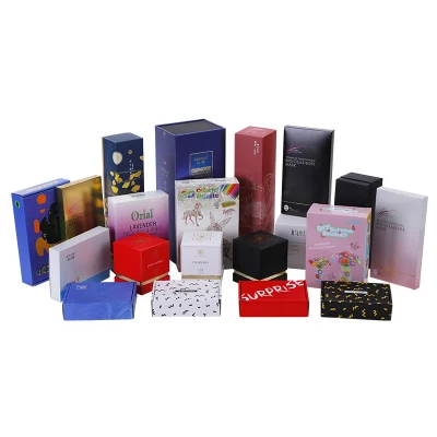 Scarpa da imballaggio per alimenti con torta magnetica pieghevole personalizzata Flower Gioielli Confezione regalo cartone ondulato per spedizione Kraft tubo di cartone carta Scatola di carta per sacchetti