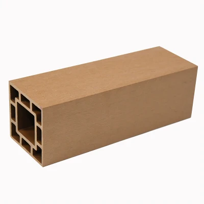 Superficie abrasiva quadrata per tubo Pergola per esterni decorazione plastica composita in legno Tubo in legno WPC post