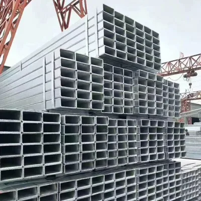 Acciaio zincato anticorrosione tubo quadrato Gi PPGI acciaio a sezione cava Tubi rivestimento in zinco alluminio dimensioni quadrate tubi in acciaio inox quadrate Tubo scanalato