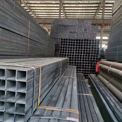 Fornitura Cina Q195 Q235B Q345b acciaio nero a basso tenore di carbonio caldo RIVESTIMENTO zincato A IMMERSIONE tubo quadrato/tubo tubolare cavo rettangolare in acciaio