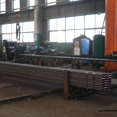 Q355b Q345b tubo rettangolare senza saldatura 16mn 200*300*16 ST52 saldato Tubo quadrato